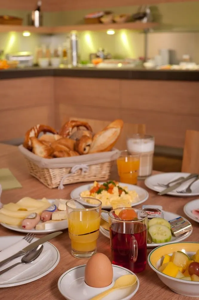 Ibis Augsburg Hauptbahnhof Hotel